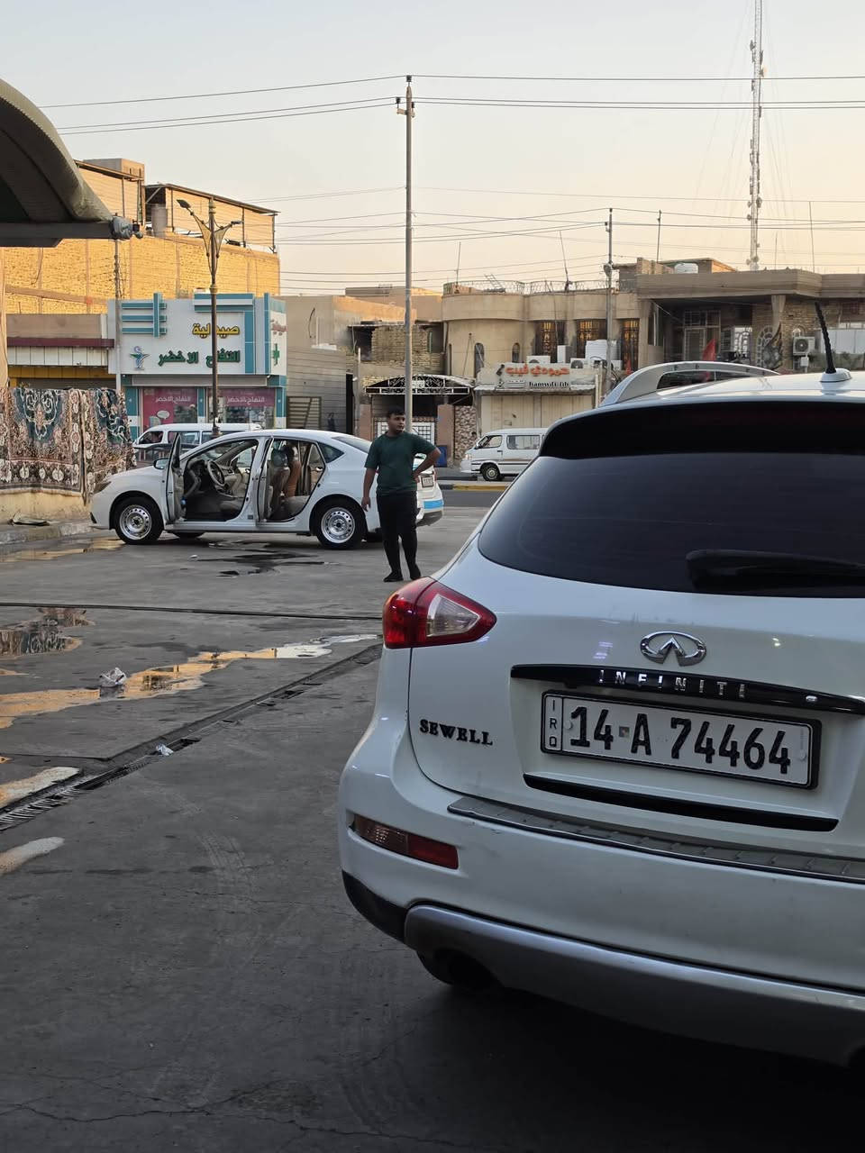 🚘 إنفينيتي QX50 / EX35 — للبيع كفاله عامه من الضربه والصبغ 

الموديل: 2009
المحرك: V6 سعة 3.700
الدفع: AWD دفع رباعي
القير: أوتوماتيك. 7 نمر 
اللون: أبيض لؤلؤي
الفئة: كروس أوفر رياضية فاخرة
الجنوط: 18 إنچ
فتحة سقف: موجودة
روف راك: موجود
كاميرا خلفية:
شاشة ومزايا تحكم:تحديث اندرويد 
المقاعد: جلد
تكييف: أوتوماتيك
نظام تشغيل: زر تشغيل
إنارة: LED/DRL أمامية
مرايا: كهربائية

✨ حالة السيارة

* لون أبيض لؤلؤي.
* الداخلية جلد.
* السيارة مناسبة للاستخدام اليومي والسفر.
* رقم دولي جديد وهزه جديده 

📍 
💰 السعر: 110
📞 للاستفسار: ***********
