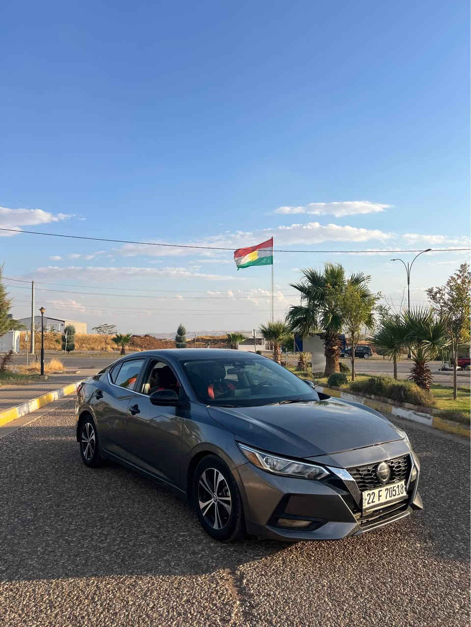نيسان سينترا موديل 2021 sv 
ره قم و سه نه وي نوئ 
ئيك پارجه بوياغه  دوجي تعديل بجوك 
بي داخلي يرباك سوكان ته قيه 
ده عمي زور خفيفه 100 km رويشتوه 
سعري 119 وه ره قه مجال 
شوين ((ئاكرئ)) اكر, نينوى

نص مكتوب في الصور:
- 3N1AB8CVXMY225190