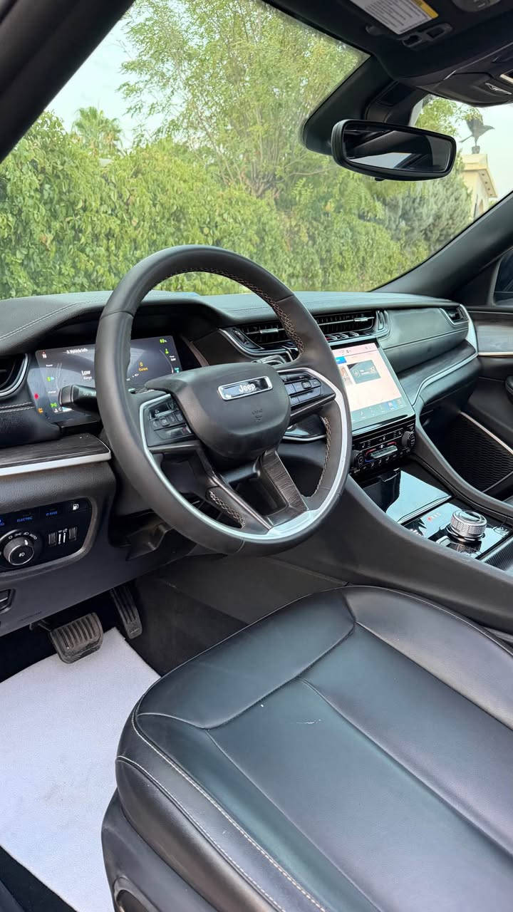 السلام عليكم 
2024 JEEP GRAND CHEROKEE, 4XE
اللوان :ابيض  
عداد المسافة :22 الف 

حجم المحرك : V4  375HP
سياره : هايبرد +شحن +بنزين🔋

 ملاحطة السيارة :بدون صبغ 
بدون دواخل ✅ ارباگ سستم بلادى 
سعر :310 ومجال
المواصفات 
صندوق شفط كهربائي 
شاشة دشبول ديجيتال
كاميرا 
كير ماوس 
هاند بريك بصمة
اوتو هولد : 𝐀𝐔𝐓𝐎 𝐇𝐎𝐋𝐃
اوتو ستارات : 𝐀𝐔𝐓𝐎 𝐒𝐓𝐀𝐑𝐃
اوتو ستوب : 𝐀𝐔𝐓𝐎 𝐒𝐓𝐎𝐏
رادار امامي (تحديد مسار)
رادار جانبي  (نقاط عمياء)
رادار خلفي (التحذير من الاصطدام)
حساسات امامي 
حساسات جانبي
حساسات خلفي
نظام : 𝐓𝐎𝐖/𝐇𝐀𝐔𝐋
نظام : 𝐒𝐏𝐎𝐑𝐓
نظام : 𝐄𝐂𝐎
نظام : 𝐍𝐎𝐑𝐌𝐀𝐋
نظام : 𝐒𝐋𝐈𝐏𝐏𝐄𝐑𝐘
نظام : 𝐓𝐑𝐀𝐈𝐋 
نظام  : 𝐃𝐄𝐄𝐏 𝐒𝐍𝐎𝐖/𝐒𝐀𝐍𝐃
تحكمات استيرن
كشنات كهربائي 
 تبريد لمس
تبريد مركزي
لايتات 𝐋𝐄𝐃 عدسة زينون بيلادي
بلوجكترات 𝐋𝐄𝐃 بيلادي
بكلايتات 𝐋𝐄𝐃 بيلادي
ويل كروم 

تفاصيل اكثر الاتصال على ارقام التالية

𝐖𝐡𝐚𝐭𝐬𝐀𝐩𝐩-𝐕𝐢𝐛𝐢𝐫
☎️ [hidden information]
***********
عنوان📍عقره اكر, نينوى
