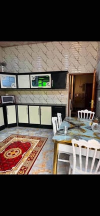 شارع المطار الجديد • ٢٠٠م • طابق ونص