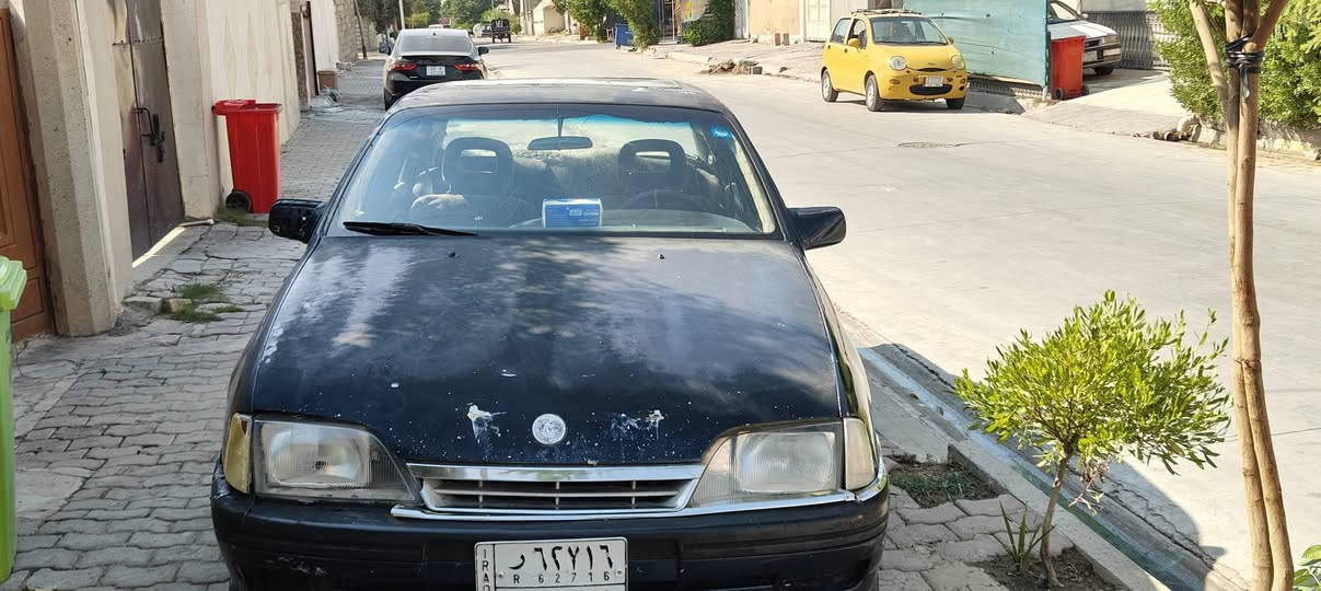 سلام عليكم .اوبل اوميگه للبيع محرك 20
شرط گير ومحرك .موديل 1991.مشروع وطني 
السياره جاهزه .
سعر 18 وبيها مجال .شراي اتصل ***********
