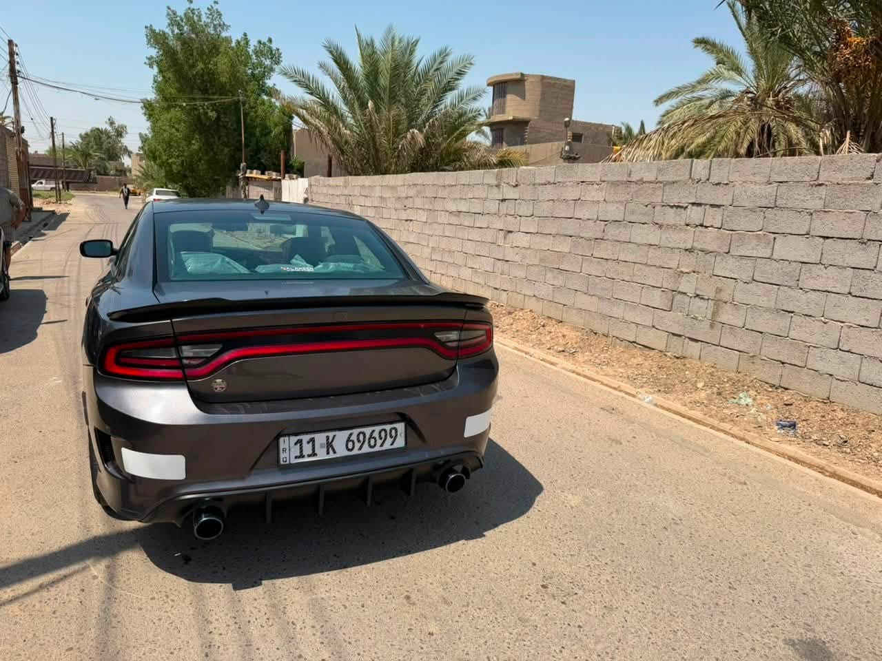 السلام عليكم 🫡 جارجر 2016اصلً
بسمي رقم وهزه جديده حادث بس البنيد 

والصور بلمنشور سياره جاهز ه وخير من الله 

تخم تاير صدر خلفي وأمامي تبريد ثلج مكينه 6سلندر 3600 توويل شاشه وكأمر تبريد قطعتين ثلج السياره مواصفات عاديه بصمه دخول ذكي تحديد مسار كشنات حضن تدفه بلكشنات لايت زنون عالي ناصي شاده 300دولا ر والسياره جاهزه كير ومحرك وأكسل وتبريد مكفول السعر 160بييه مجال بسيط

مكان السياره بغداد رقم صاحب السياره 

***********

اخوانً بلازحمه بدون مراسله اتصل ع الرقم
