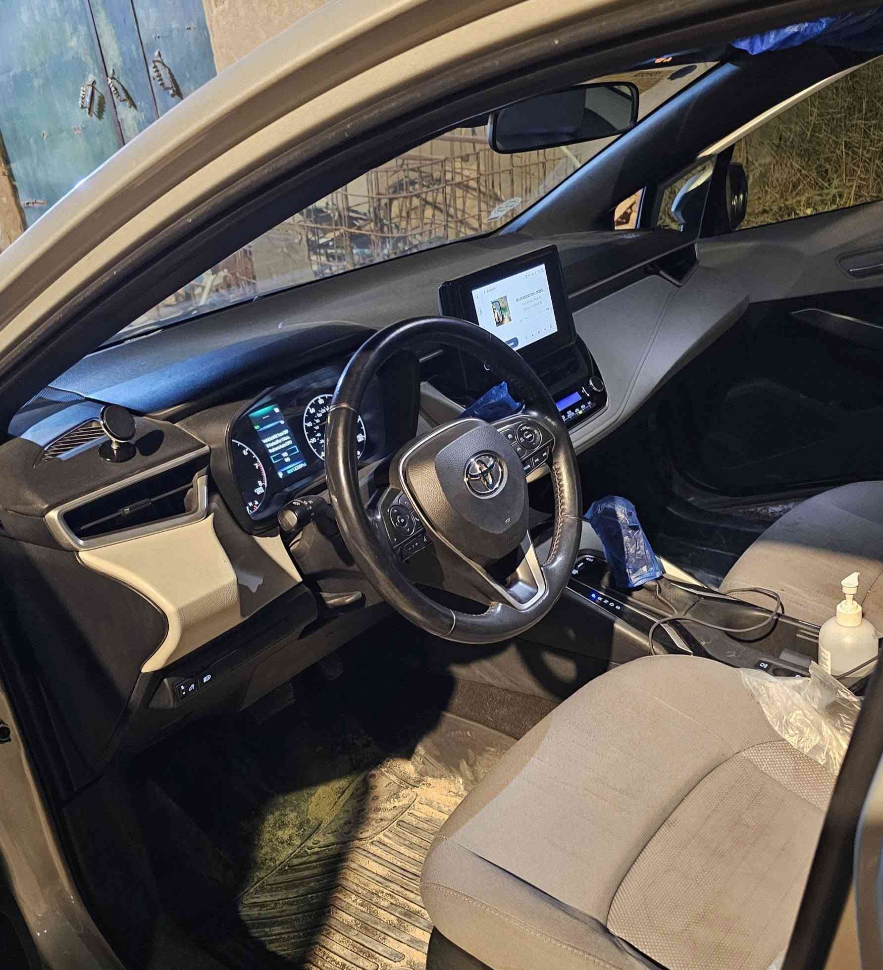 تويوتا كورلا SE 2.0L مديل 2023 مراوس فقط بكامري اعتذر عن البيع 
( بدون رقم ) 
تترقم بصرة حرة بأسم المشتري 
صور الحادث بالمنشور مع رقم الشاصي 

الضرر -جاملغ الايسر معدل ومصبوغ مع تبديل الدعامية الأمامية
مواصفات الSE معروفة مليانه مواصفات 
رقم ***********
