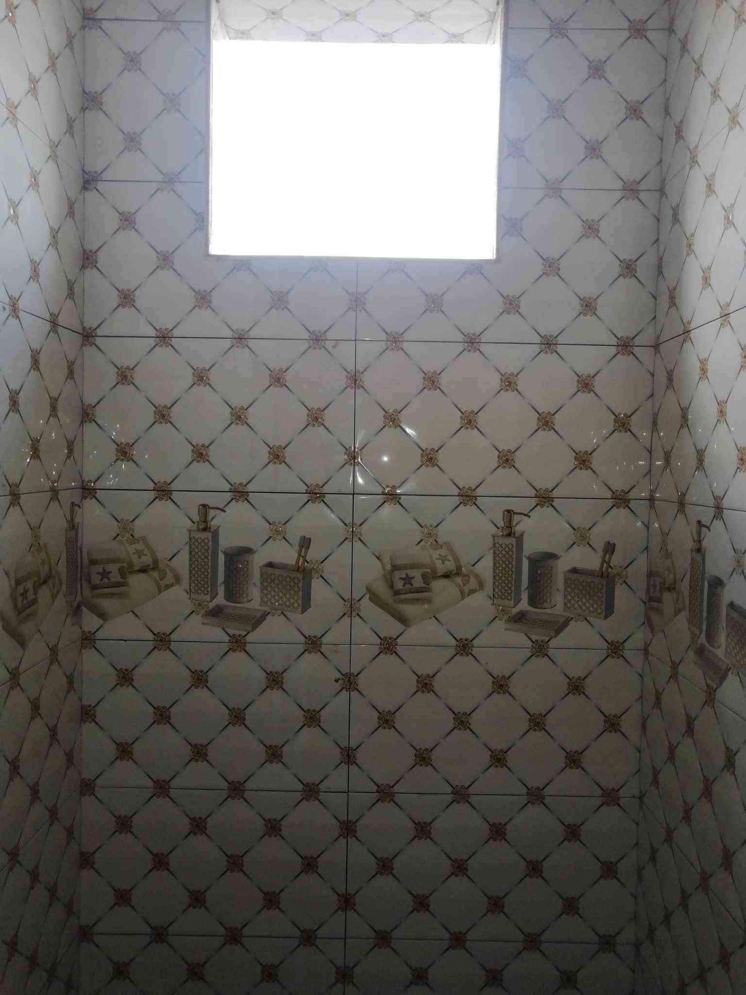 السلام عليكم صفاف سراميك متفرغ حالين وهذا شغلي *********** $***********
