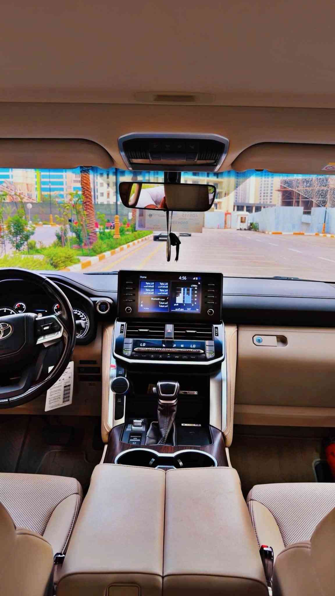 لاندكروز GXR • ٢٠٢٣ • ماشي ٣٨٠٠٠