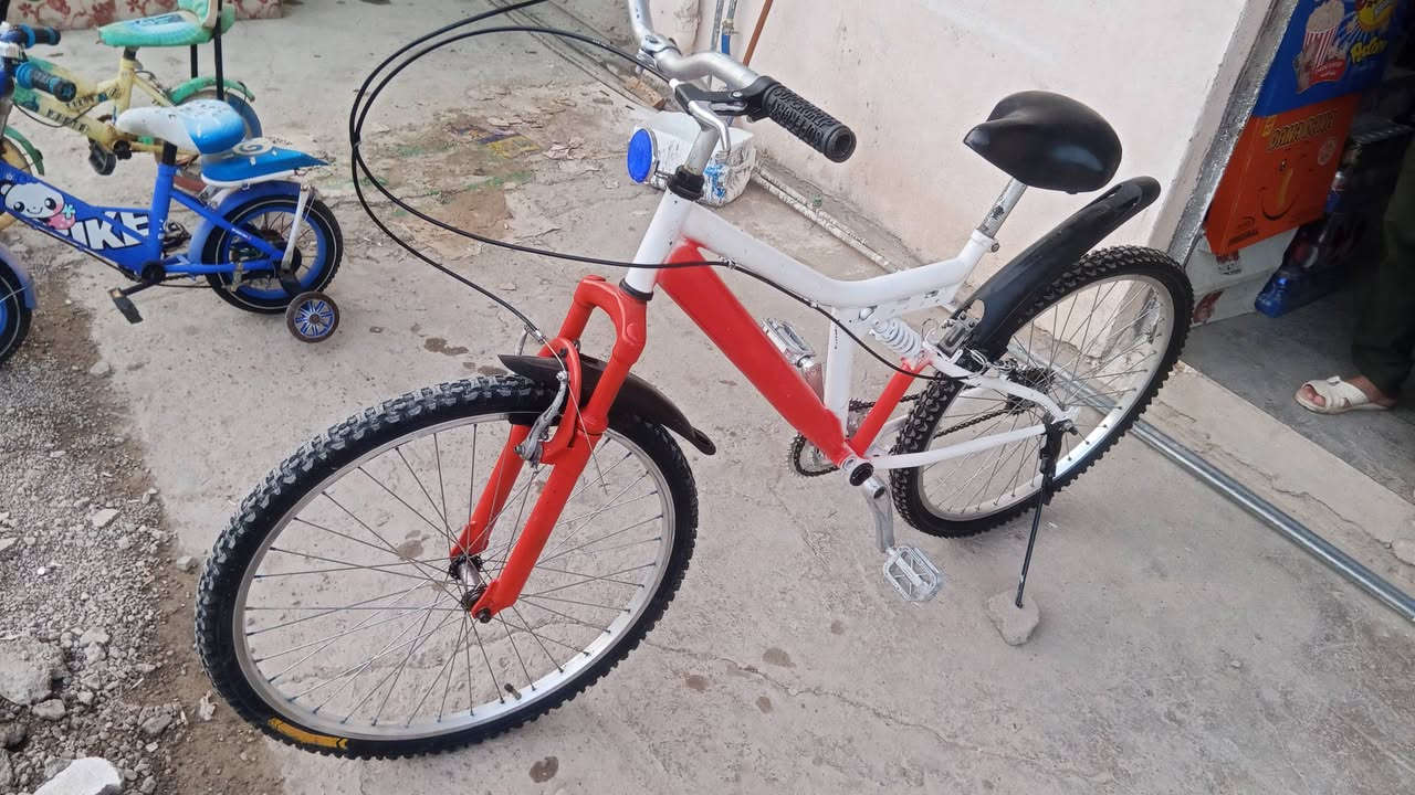 بايسكل جبلي • ياباني • نضيف