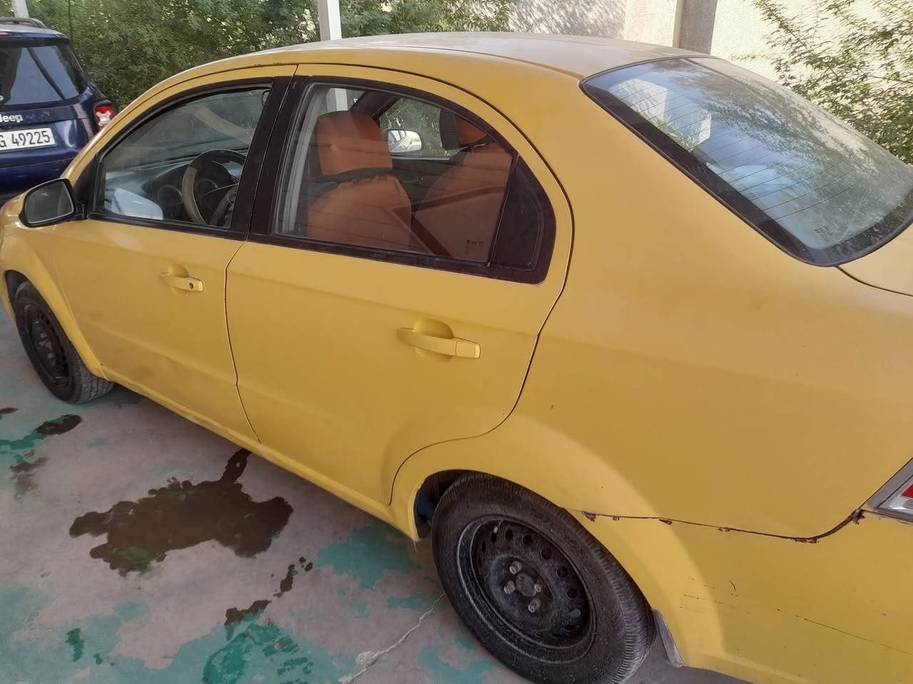 سياره نضيفه وارد أمريكي محرك وكير مكفولات سياره بسمي سنويتهه منتهيه صارلهه ٥ تشر سياره بس بيهه ضربه بل مدكر الخلفي 45 وبيهه مجال مكاني البصره الزبير 
***********
