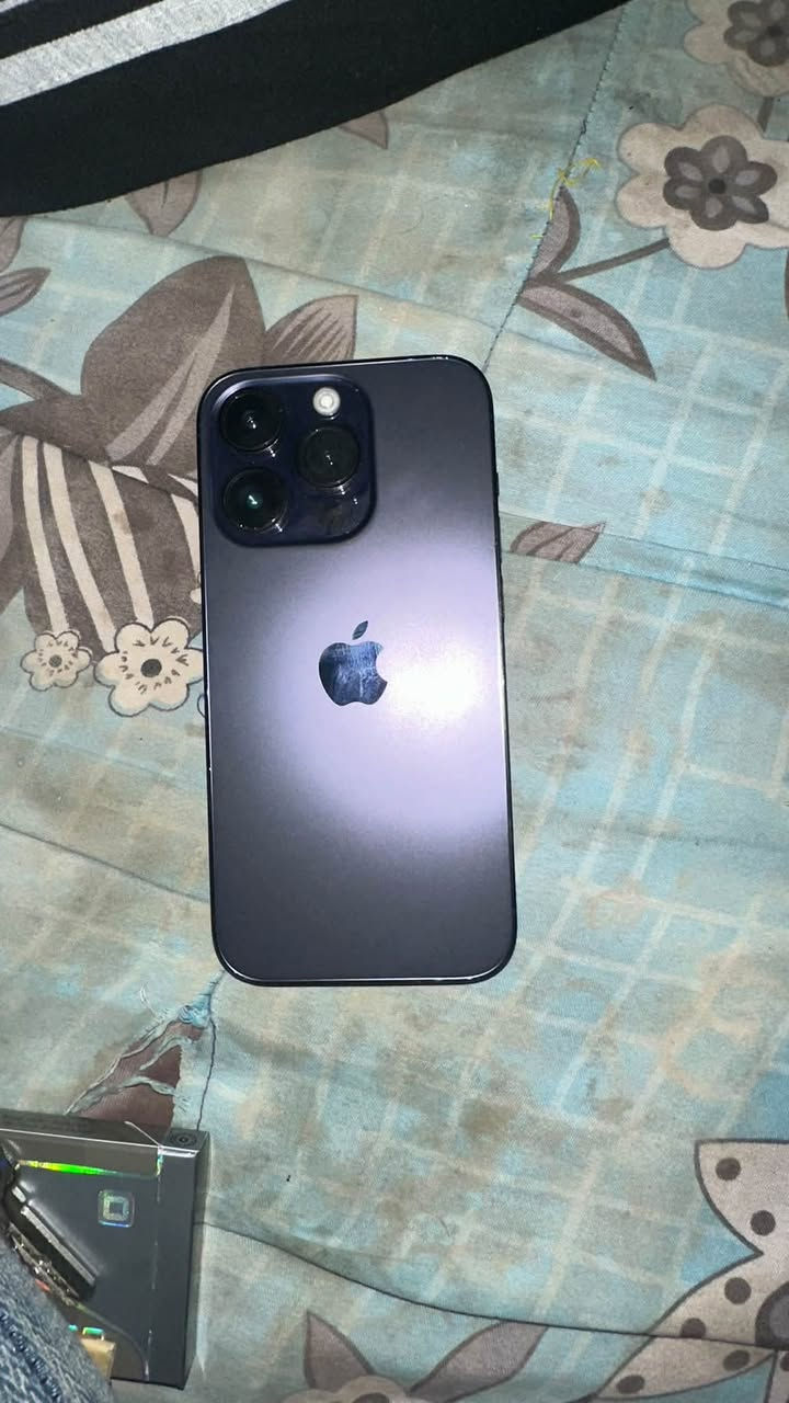 ايفون ١٤ برو • ٢٥٦ • بطاريه ١٠٠