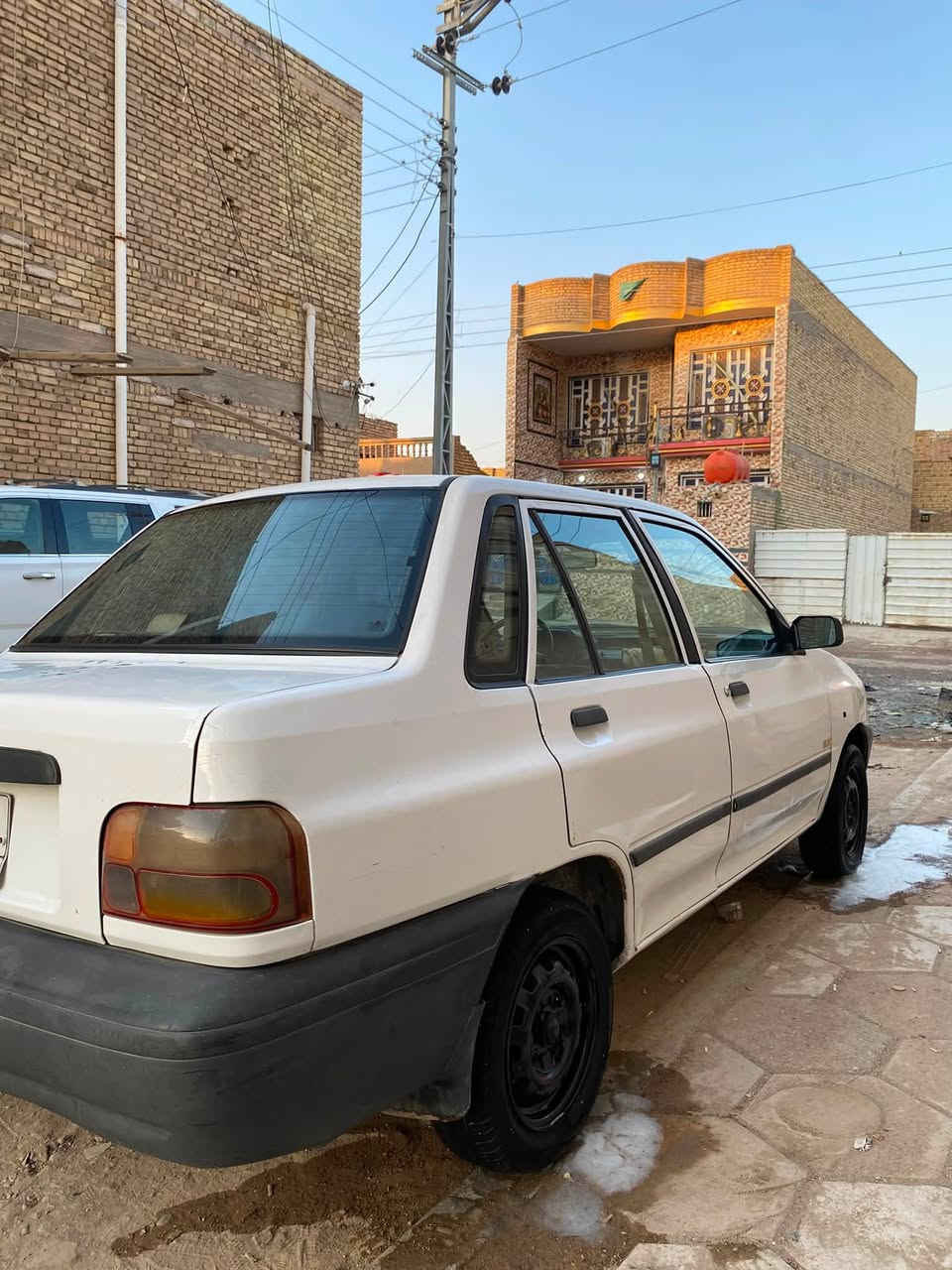 سلام عليكم 
سايبا 2010 كير جاهز محرك جديد 
تخم تاير جديد 
كفاله من تعمير وتبديل براكيت 
رقم بغداد مشروع وطني بأسمي السيارة تحويل بالعمارة
شرط شرط المداور عقد مروري مباشر  
السعر 33 قفل  
الشراي هاذه رقمي واتساب خط موجود 
***********
