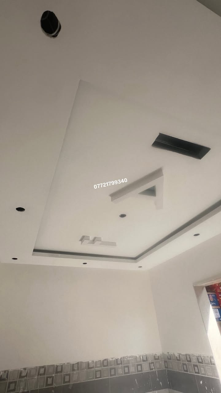 جانب من عملنا جبس بورد
قبل الصبغ والتنعيم 
طلس قاطين عام
استلام مهندس 

مستعدون لعمل كافة انواع الديكورات 
وطلس وصبغ كافة انواع الديكورات 

للاستفسار مراسلة صفحة 
اتصال على رقم او واتساب
0772179934”

نص مكتوب في الصور:
- ***********