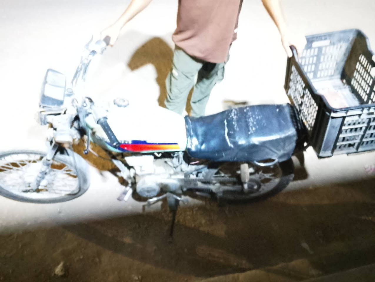 اربعه كير • نضيفه • اوراق ضايعة