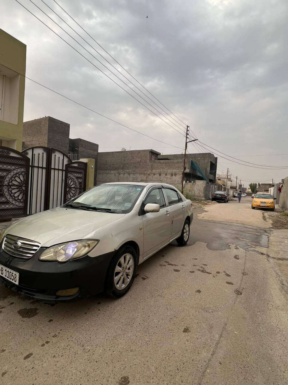 سياره بي وايدي أف ثري موديل ١٣ بسمي سعرها ٤٧ اوبيهه مجال*********** عنوان بغداد
