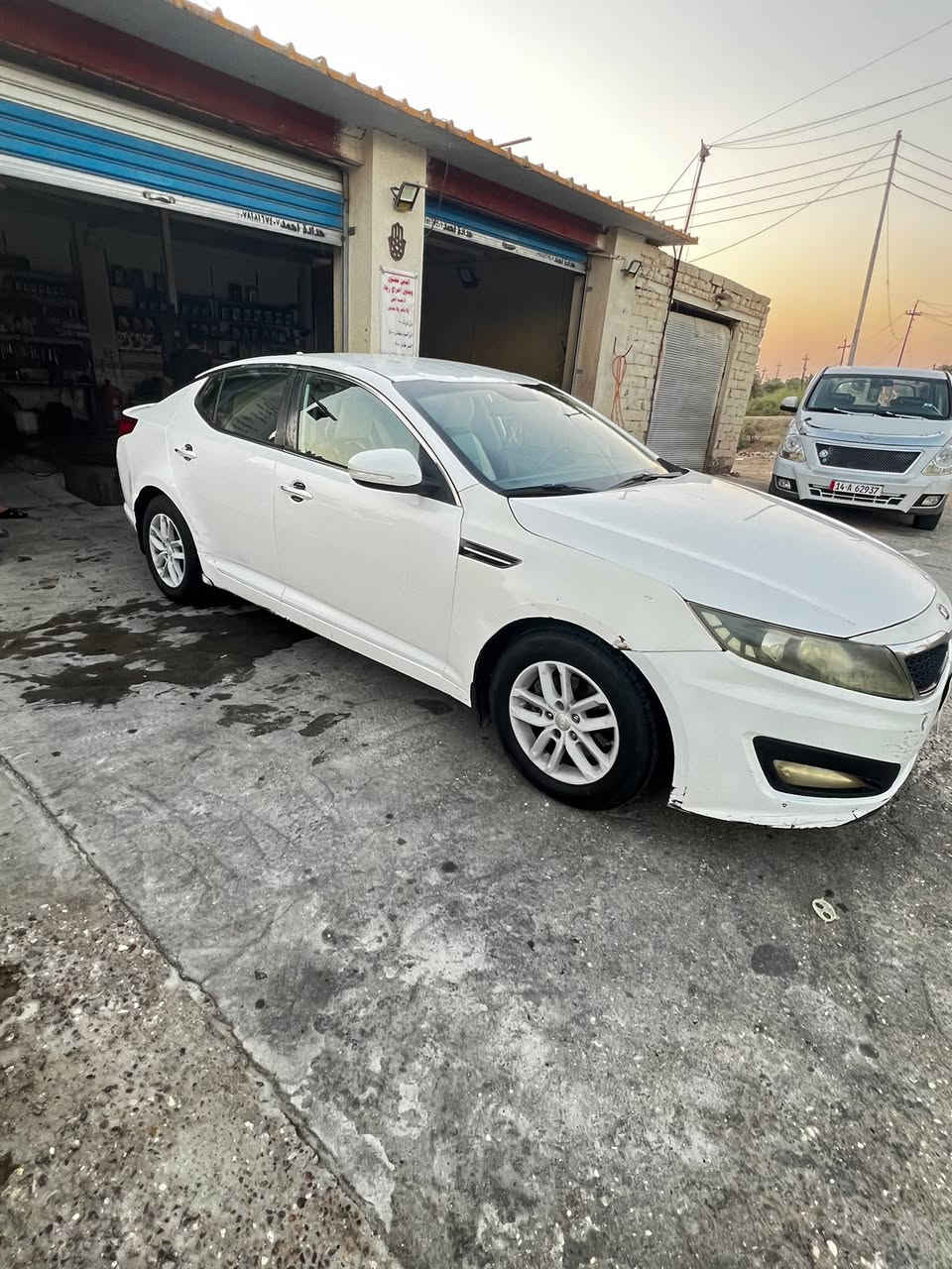 سلام عليكم اوبتيما للبيع فقط جاهزه لسياره موديل 13 امريكي حادثها جاملغ جهت السايق وبنيد رقمها بصره ارعيها يمي مكاني ناصريه مركز الاسكان تبريد شغال بس يفصل سياره جاهزه سعر 95 وبيها مجال  ستفسار اتصل ع الرقم ***********
