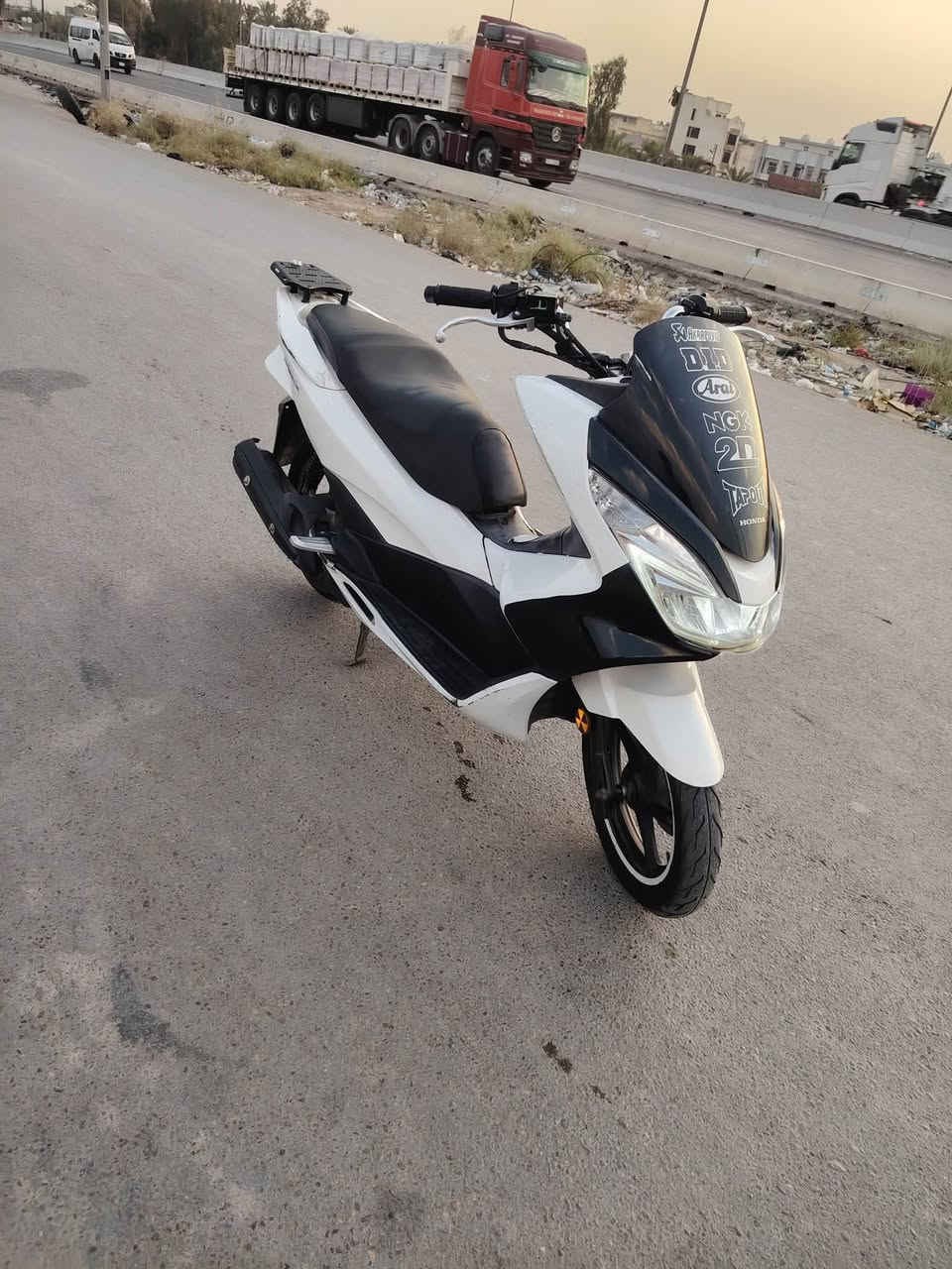 السلام عليكم Pcx جيل الثاني مكينه 125c دراجه غرسه مكينته ناعمه سلف من اول نكره حساس (A) ازدحام شغال يداة تتدفئه كهربائيات شغاله من ناحيات هورن دبل اشاره تك اشاره لايت عالي ناصي كلهن شغالات دراجه مملعوب بيه مكفوله جيب فيتار وتعال
#سعر1550 وبيه مجال حك الجيه فقط مكان بغداد الشعب
 ***********
