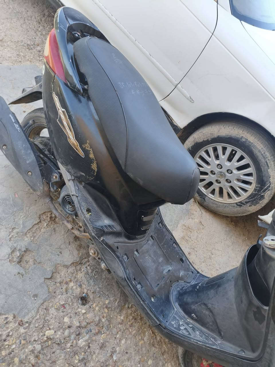 دراجه بريز للبيع 600 وبيها مجال 
***********
***********

