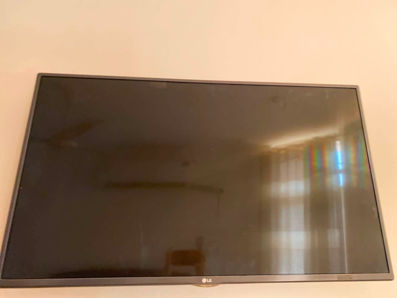 السلام عليكم
سبلت 2 طن دنگا شغال سعر 225 الف 

تلفزيون lg حجم 43 سعر 100 الف 

مجمدة سعر 100الف 
***********
