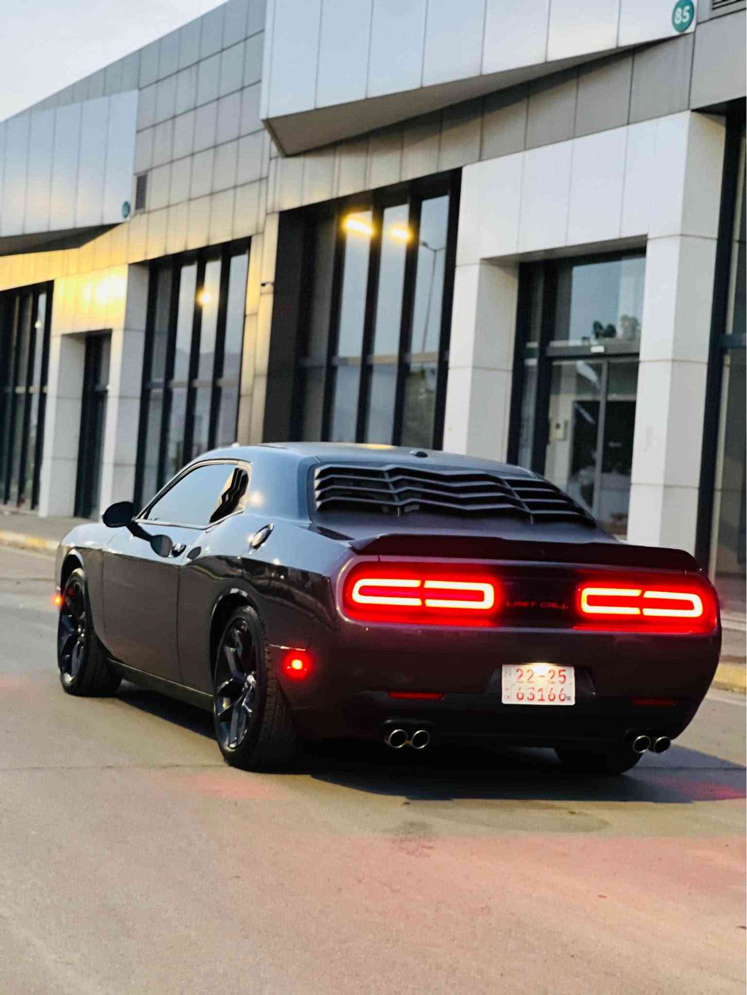 تشالنجر SXT • ٦ سلندر • ١٤٠٠٠ ميل