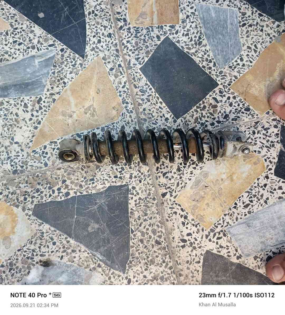 غراض دراجة • قطع غيار • للبيع