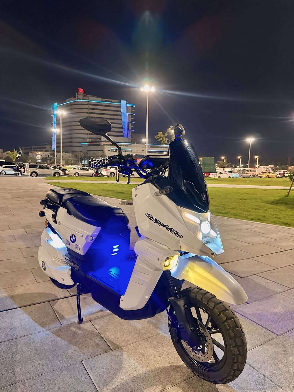سلام عليكم 
دراجه الاباتشي شحن 
ملف 3000
6بطاريات 
32امبير 72ڤولت 
بصمتين وسويجين 
تشغيل عن بعد 
إنذار مانع سرقه 
ماشيه 2800
لايت عالي ناصي 
اشاير يمنه يسرا 
الدراجه جديده حيل ونضيفه 
الموقع البصره زبير 
السعر 950الف 
رقم الهاتف***********
