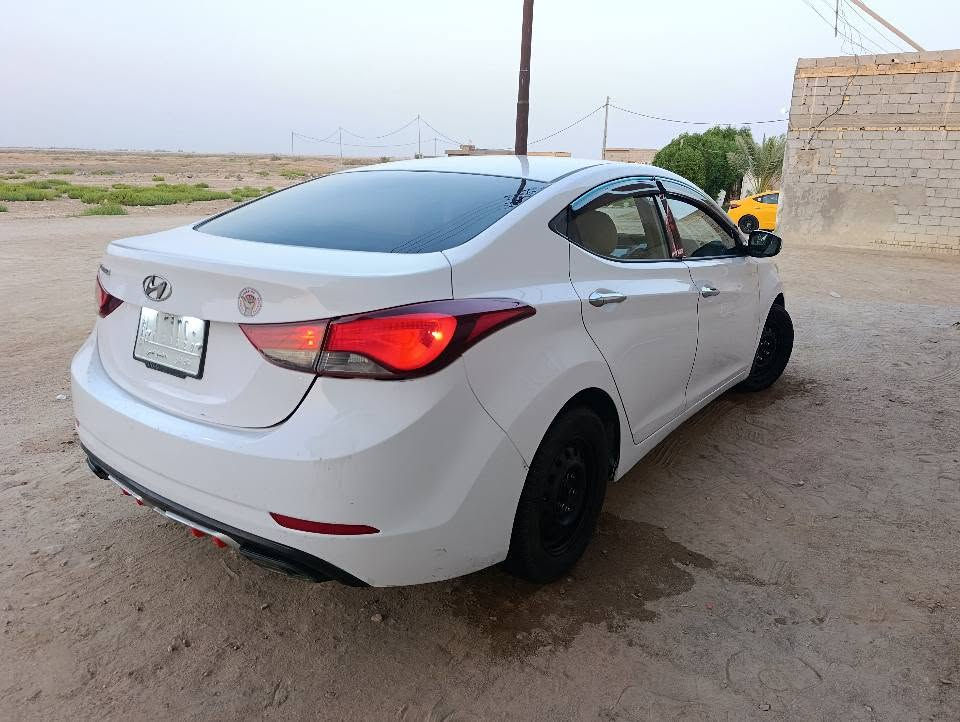 النترا 2015 رقم ذي قار حره تحويل ثاني يوم وارد خليجي مكفولة من الضربه والتبديل والصبغ السياره جاهزه مكينه كير حداديه تبريد مكفولات محرك 1600 دوش مواصفات شاشه كامره تحكم استيرن اشاير بل مرايه حساسات أمامية وخلفية وباقي المواصفات المعروفه السعر 107 وبيها مجال للشراي للاستفسار الاتصال على الرقم *********** مكاني ناصريه الزبير, البصرة
