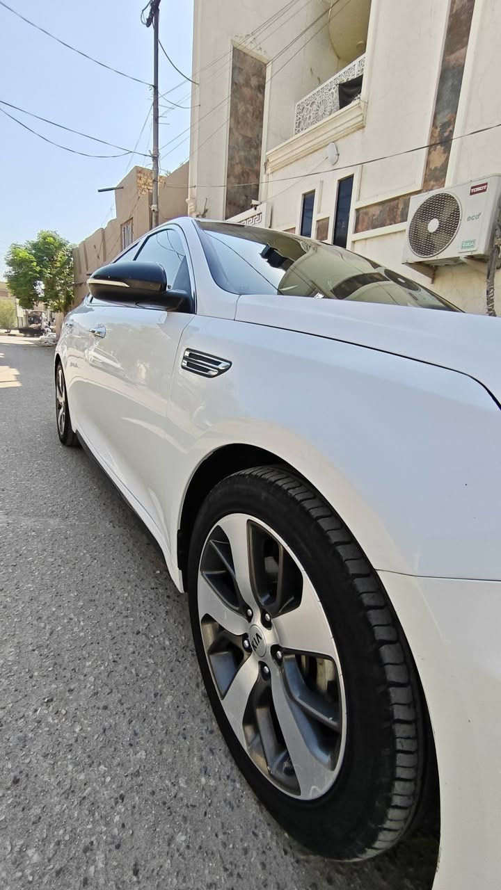 اللهم صل ع محمد وال محمد
النوع : Kia Optima
سعه المحرك 2.4 GDI طياره بدون اي دونز 
سنه الصنع : 2020 
رقم اربيل الجديد هزه جديده باسمي

الكير ولمحرك كفاله عامه بدون فتح 

الضرر بسيط جدا بدون بدواخل بدون ايرباك 
ملاحضه التبديل فقط البنيد باقي السياره ليبل واحد 
بيه بلعراق الداير مال جاملغ الخلفي وبيه بارد بسيط 
فقط لاغير 

السياره مكفوله من الشواصي ولغود ولدواخل حتى الايرباك بلاد

الموصفات 
1 كشنات جلد 
2 كشنات كهرباء 
3بصمه تشغيل 
4 ليد امامي خلفي 
5 توقف ذاتي مانع تصادم
6 نقاط عميه
7شاشه اعطال
8شاشه كبيره كار بلي 
9تحذير الخروج عن المسار 
10 تحكمات ستيرن 
11جام اوتو 
12كامره خلفيه اصل
13 نضام(SPORT_Eco) ✈️
14حساسات خلفيه 
15 اشاير بلمري
تبريد ثلج منضومه جديده
السيارع ربع ماتصرف عليها

جام السياره عليه عازل حراره اصلي 
السياره عليه ادامه كلشي جديد وكاله
تخم تاير جديد 

مكان السياره الديوانية مركز المدينه 
السعر مناسب بل نسبه النظافت السيارة تعال خاص و تدلل ❤️

***********
