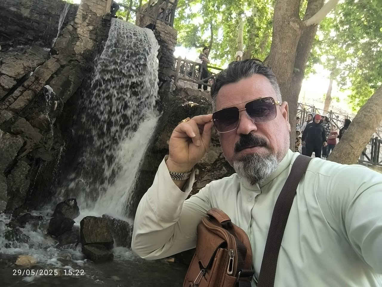عرض خاص 
على الراغبين بزياره الامام الظامن علي بن موسى الرضا ع والسيده معلومه عن  عن طريق البر 8/18 باص في ايبي
احظار الجوازات نقل سكن مزارات سياحه 175 الف للحجز ***********
