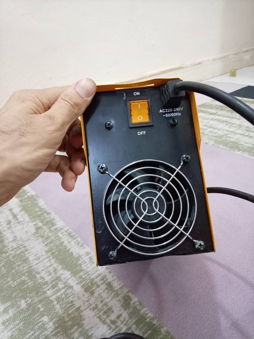 سلام عليكم مكينه انجيكو نضيفه ١٣٠ انبير سعر ٨٥ الف مكاني ميسان عواشه التواصل ***********
