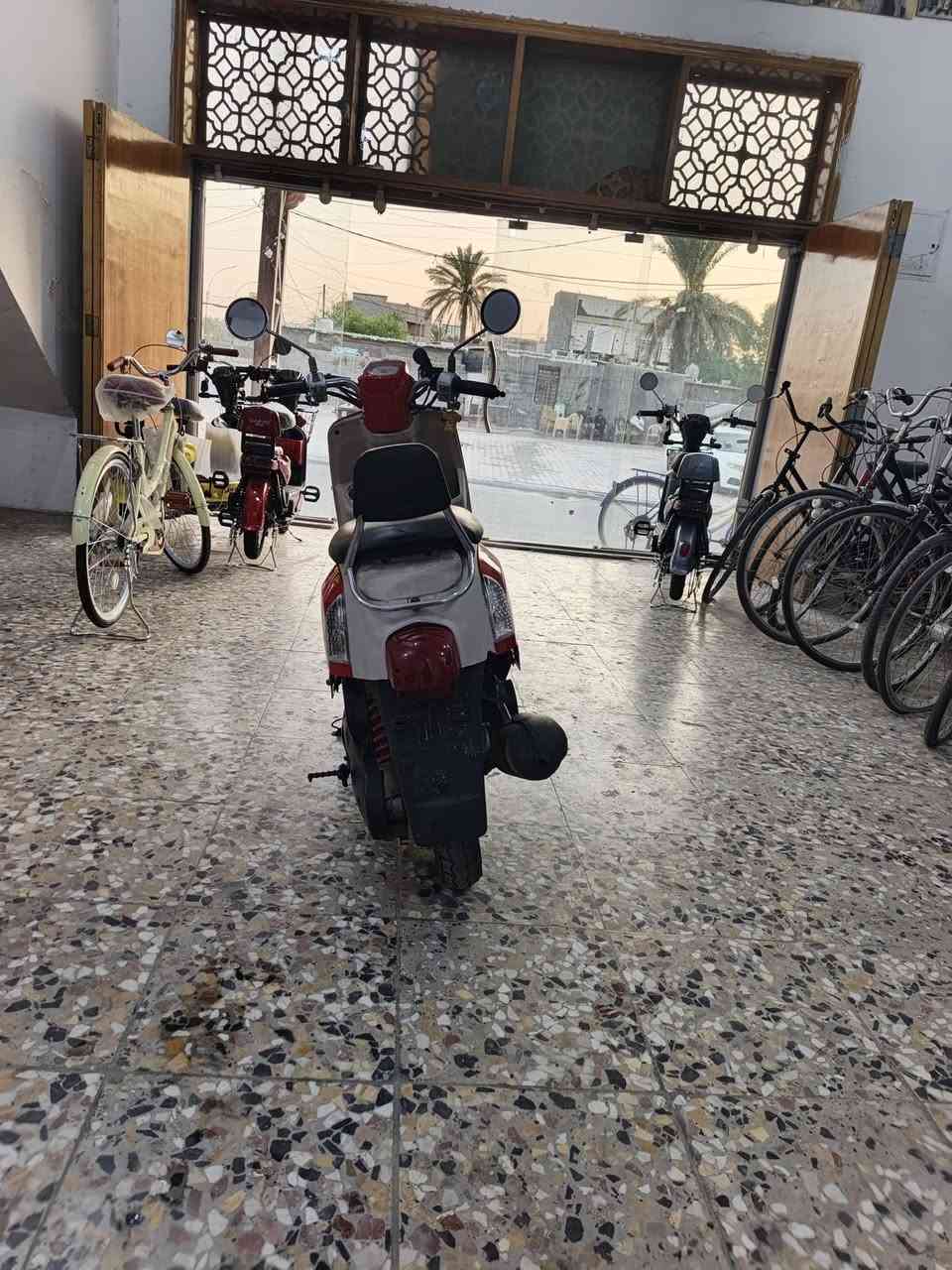 يالله سلام عليكم ماكس بوليس كابريته  للبيع دراجه فول للخير مكينه ممفتوح بيها برغي شلعه ومعدل خير من الله نكره سلف هندر يشتغل دراجه برغي معايزها السعر 950 وبيها مجال قليل مكاني كربلاء الاتصال والاستفسار ***********

