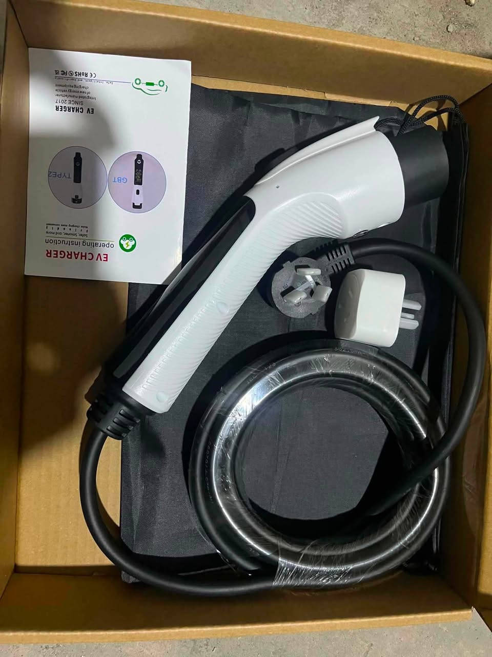 شەحنی BYD
شتی کوالێتی و زۆر باش
بە توانای 
8 ئەمپێر
12 ئەمپێر
16 ئەمپێر
تایمەری هەیە
شاشەیە هەموو شتەکانت نیشان ئەدات
ڤۆڵتیەی پیشان ئەدات
هەم شەحن ئەکاتەوە سەیارەکەوە
هەم لێشی وەردەگرێت بۆ سەیارە پاتری گەورەکان
ئەداپتەری خۆی لەگەڵە
بۆ نرخ پەیوەندی بکەن 
گەیاندن بەردەستە
***********
