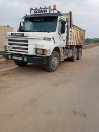 شاحنة