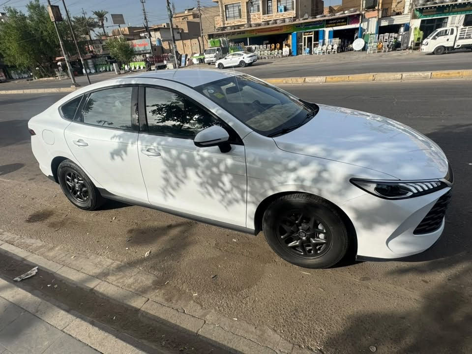 كن بلاص
2025 
بغداد 
باسمي تحويل ثاني يوم 
ماشيه 36،844
كفاله عامه عدى اكو رصعه بالجاملغ الامامي جهه السايق موضحه بالصور 
الداخل زيتوني 
سياره جديده كلش 
الارضيات كله روزلاين 
مواصفاته معروفه 
السعر 
20 مليون وبيه مجال
***********
