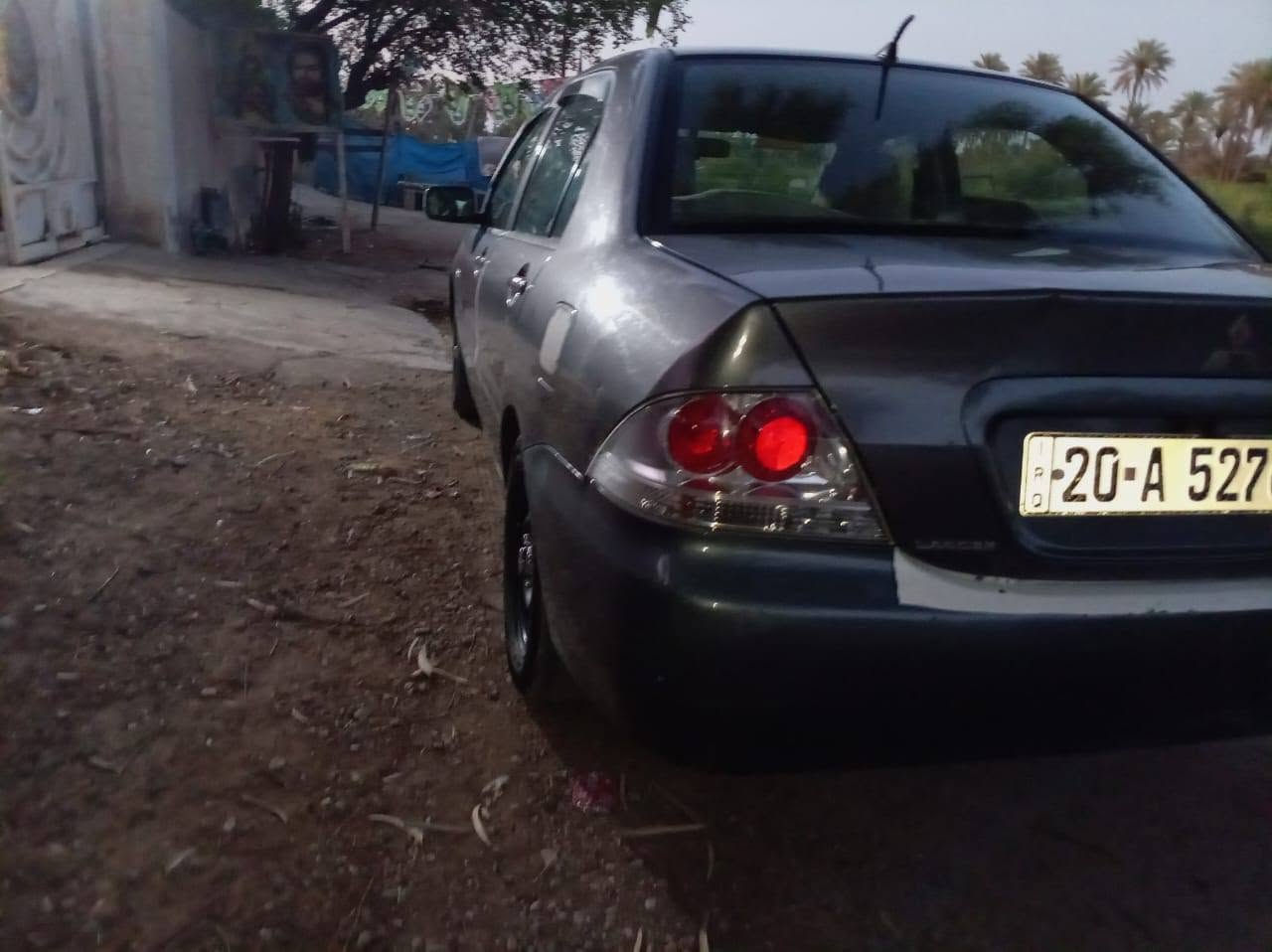 لانسر موديل 20010 بدون صبغ لون فيلي بسمي ***********
