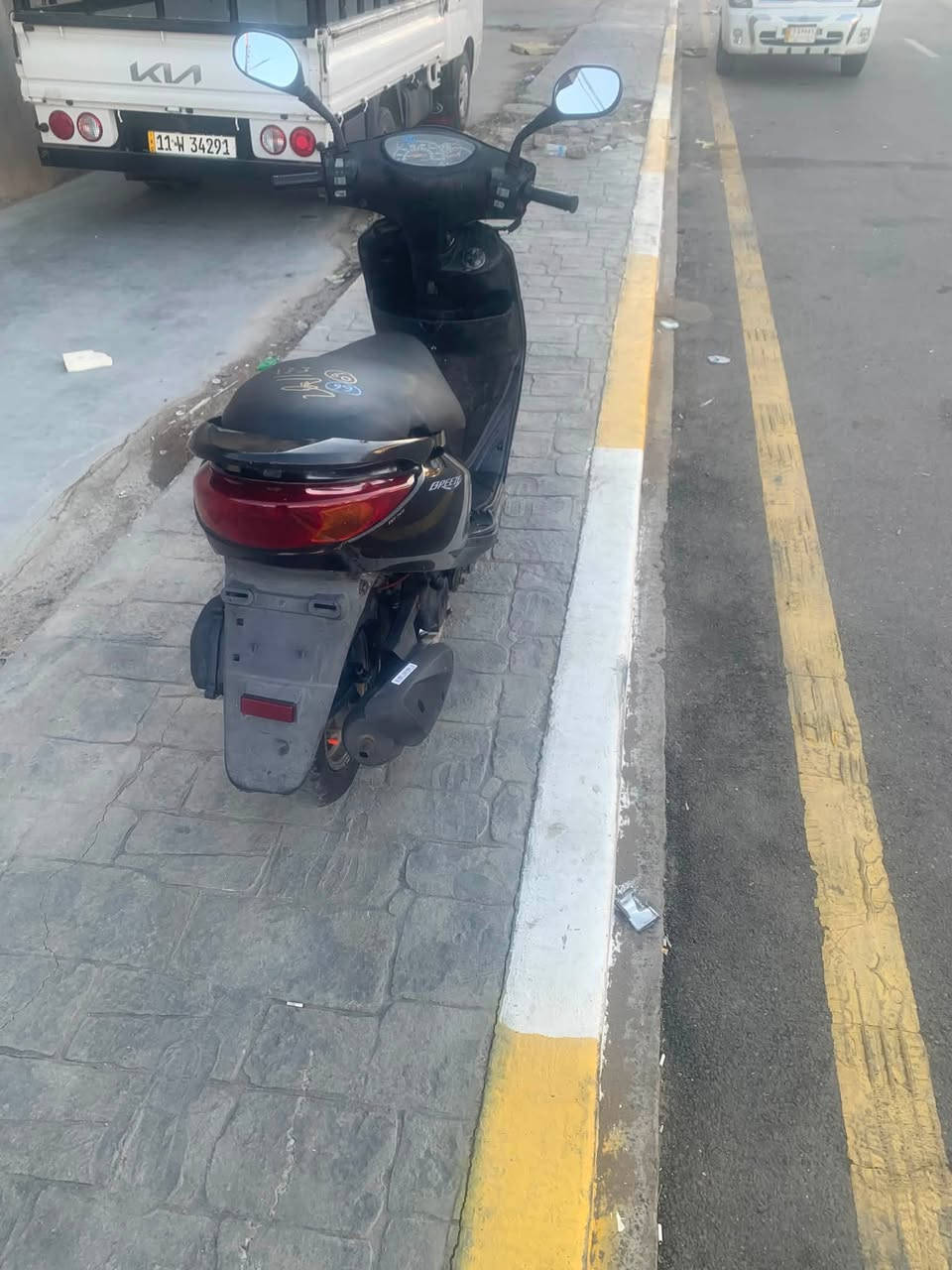 بريز لايت عالي بدون نقص مكينه خرسه مكفوله جيب فيتر وتعال افحص تايرات دبلات نضيفه العنوان الشعب***********
