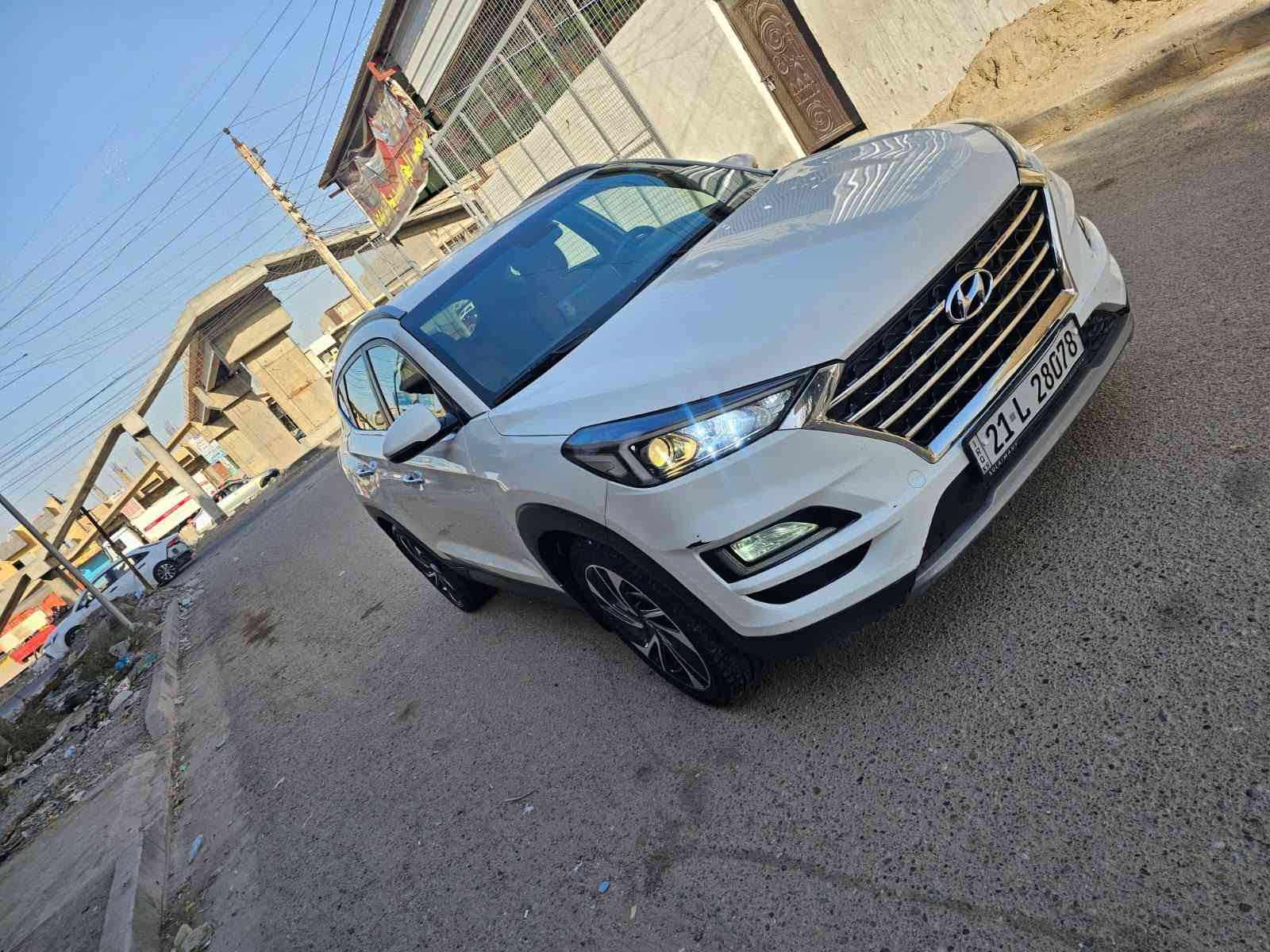 سلام عليكم توسان 2019 خليجي تخم تاير صدر جديد تبريد منضومه جديديه لد نهاري وليلي بصمه بس فتحه مابيه  مكاني بغداد الصليخ السعر ١٣٥ وبيه مجال/ ***********

نص مكتوب في الصور:
- المنشورات كروب توسان العراق الرسمي عمر العزاوي الآآن سلام عليكم توسان 2019 خليجي تخم تاير صدر جديد تبريد منظومه جديده لد نهاري وليلي بصمه بس فتحه مابيه مكاني بغداد الصليخ السعر ١٣٥ وبيه مجال / *********** مجموعات ذات صلة كروب توسان العراق ٤٥١ ألف عضو ١٠ منشورات فأكثر ... كروب توسان سبورتج العراق ال...