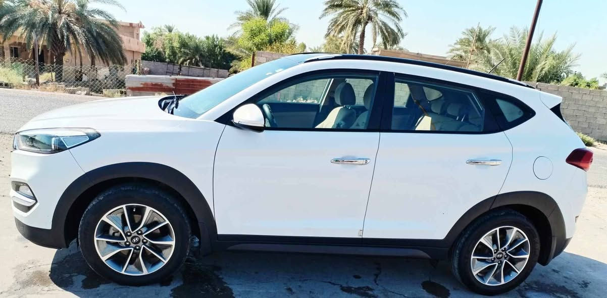 ✨ للبيع: هيونداي توسان 2018 ✨
🚗 المواصفات العامة:

الموديل: 2018

اللون: ابيضّ

المحرك: 2000

سعة المقاعد: 5 راكب

💎 الميزات والمواصفات الإضافية:

تبريد قطعتين (ثلج ما شاء الله) ❄️

3 وضعيات قيادة مختلفة (Drive Modes) ⚙️

تحكم كامل من المقود (تحكم ستيرن) 🎛️

إضاءة أمامية  💡

والعديد من المواصفات المميزة الأخرى...

🔍 حالة السيارة والضرر:
تكحيل. وبارد كلش قليل 

خالية من أي ضرر في الدواخل وبدون خروج أي إيرباك (سليم 100%) 💯

السيارة جاهزة بالكامل بدون أي نقص، شغل وتوكل على الله 🏎️💨

📍 الموقع: بغداد/ 

📞***********

📞***********
