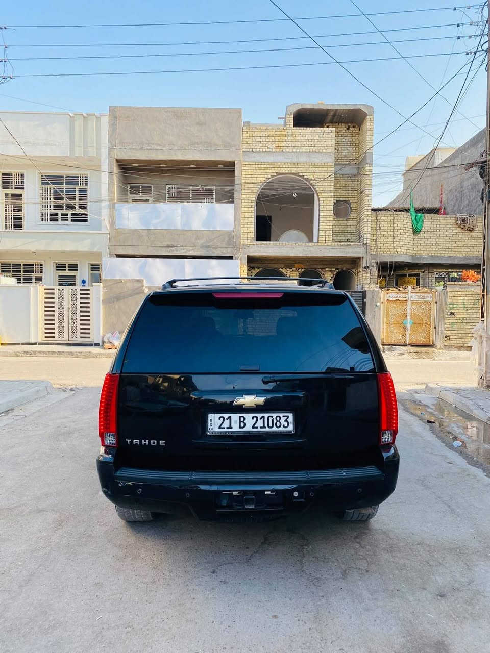 تاهو 2009.  .LTZ  لون اسود رقم سليمانيه بسمي تحويل ثاني يوم
فول مواصفات 
فتحه
داخل عسلي لونين 
دبل اكسل
اشاير ترحيب
مكينه وكير وحداديه كفاله جدد
تبريد ثلج
تخم تاير وويل جديد
كهربائيات كله شغاله
لايت زنون
صدر 100‎%‎
شاشه تلفزيون 
ملاحضه
 السياره بيه قطعتين صبغ فقط   
مكان السياره بغداد ***********
