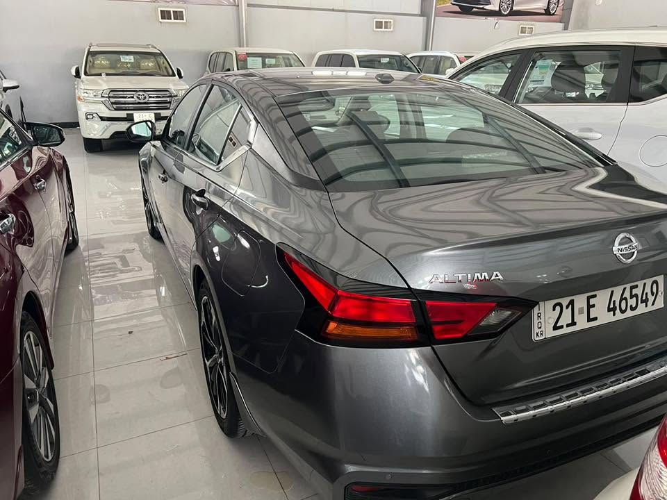 التيما 2022 SR
بونيد مبدل 
ماشيه ٨٥ كيلو
فول مواصفات
١٤٠ وبي مجال
مكان كلار 

‭***********‬
