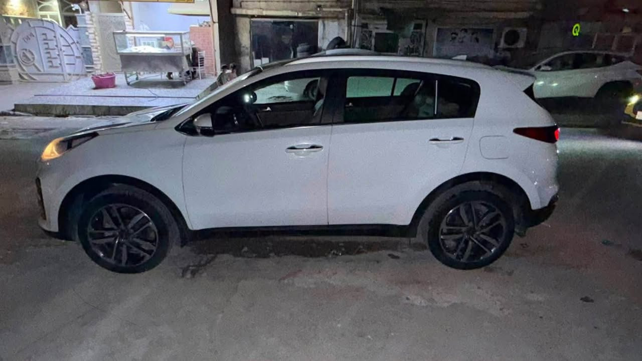 🚗 للبيع | كيا سبورتج 2020 وارد خليجي

سيارة نظيفة جداً، استخدام شخصي وخفيف (من البيت للدوام)،

⚪ اللون: أبيض
🟤 الداخل: بيجي
🔹 الموديل: 2020
🔹 الوارد: خليجي
🔹 المحرك: 2000 CC
🔹  121,387 كم

✅ محرك شرط
✅ كير شرط
✅ شاصي وحدادية سليمة
✅ فحص موجود
✅ تشغيل بصمة (Smart Key)
✅ شاشة لمس وكالة
✅ كاميرا خلفية وكالة
✅ حساسات أمامية وخلفية وكالة
✅ ستيرن كونترول
✅  وياله وكالة
✅ مكيف ثلج ❄️ وتدفئة 🔥
✅ تايرات جديدة
✅ داخلية نظيفة جداً وخارجية مرتبة

بغداد - الحرية 
السونار مرفوق وي صور السياره
💰 السعر: 200$ 

📞 للاستفسار: خاص أو 
 واتساب: ***********
