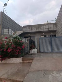 كلار رزگاري • ١٥٠م • واجهة قبلة