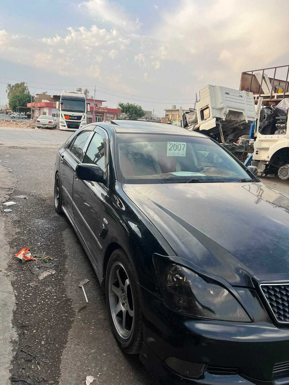 شاینەی ساغ ساغ ١٨٢.٢٠٠٥
بێ بۆیاخ بێ لێدران
٣ دوگمە جڵدو هیتەرو سڵاید
پێشی كریاوەتە ٨٤ گشت گیانی ئیشەكا بەشەرت 
ساڵانسەو شوتەو تاقم ویلی سپۆرت 
و كامل سپۆرتی تۆمسی بۆ بەسریاوە 
لە كەلارم موشتەریت چات یان جەرەسكە لە خزمەتام 
كۆدیشی هەیە 
***********
