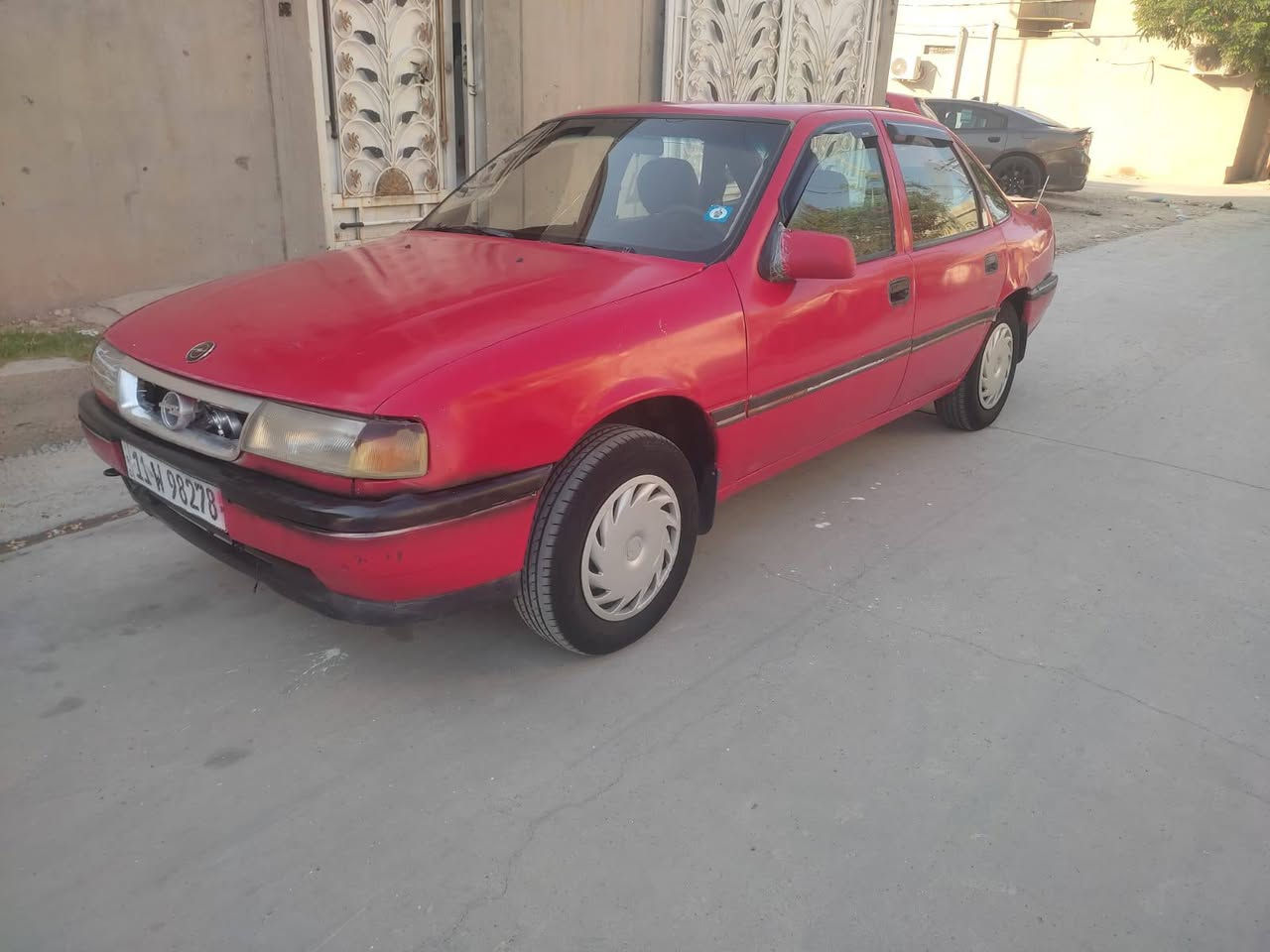 السلام عليكم.. اوبل فكترا موديل 1992 بدون ضربه ما بيها خياس حم 16 . كير ومحرك شرط التحويل شرط رقم بغداد باسمنا مشروع وطني تخم تاير جديد كهربائيات شغاله كلها مكان السياره كركوك سعرها 31 ورقه برهم مراوس حسب القناعه *********** الشراي يخابر
