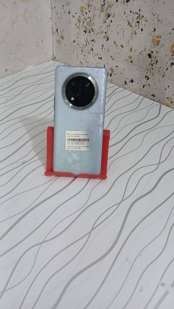 سلام عليكم
للبيع هونر x9c مستخدم شهر كلشي مابدل منه 450 وبيه مجال  الرقم***********
