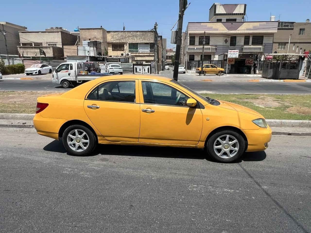 سلام عليكم بيوايدي f3 كير عادي كير محرك تبريد مكفول باسمي رقم بغداد مصفر غرمات  هزه جديد مديل 2011 السياره بيه قطع صبغ اني ابيع حزام السعر  40 مكاني بغداد رقم ***********
