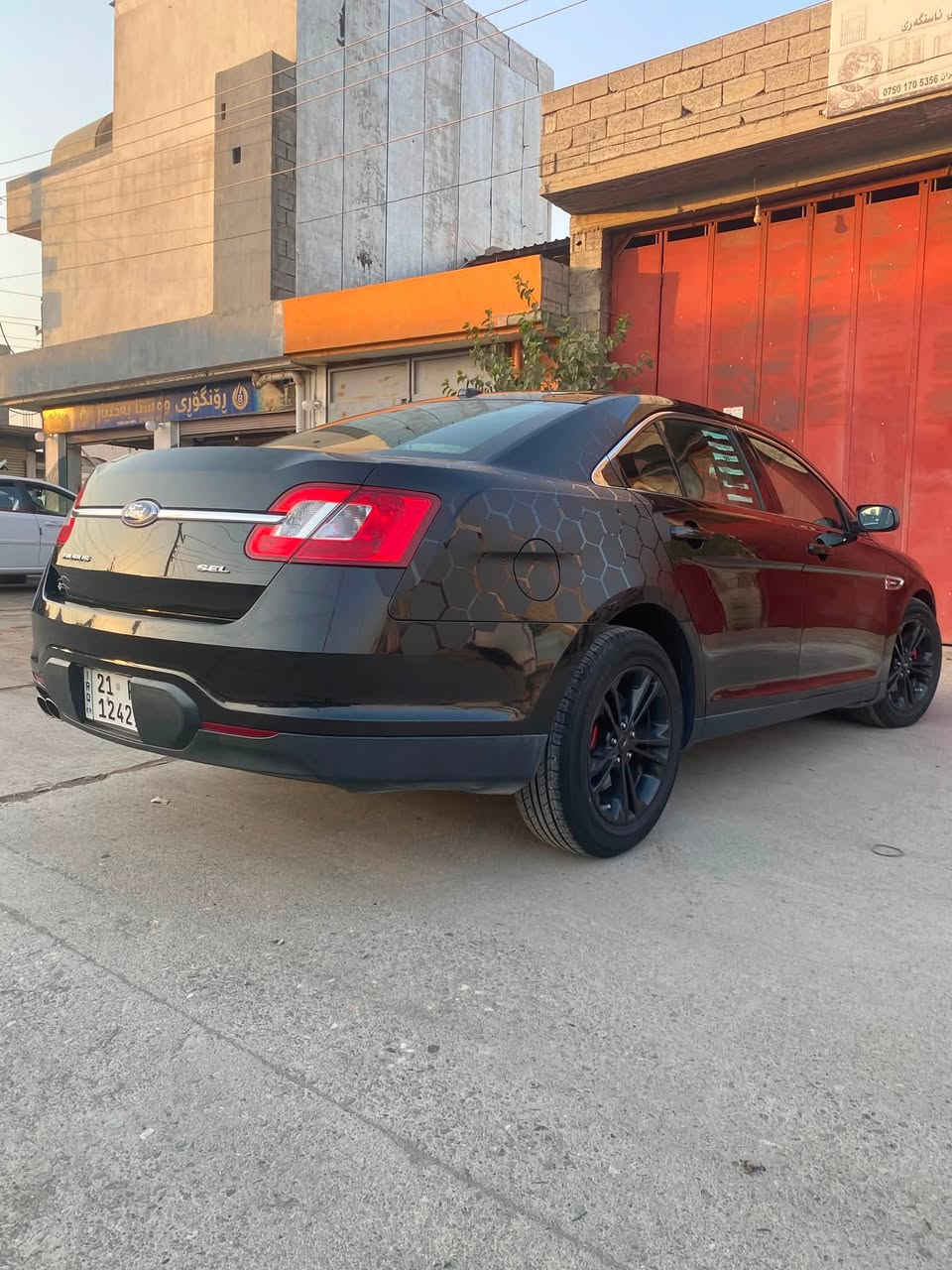 Ford taurus 2011 sel
دوپارچه‌و یه‌ك په‌ڵه‌ بۆیاخ بێناو بێ ئێرباگ 
گێڕومه‌كینه‌ به‌شه‌رت
سه‌نه‌وی تا ٢٠٢٩ به‌ ناوی خۆمانه‌وه‌یه‌
تازه‌ پشتو پێشی داگیراوه‌ سه‌یاره‌كه‌ كامل مه‌سره‌ف كراوه‌ به‌شه‌رت سه‌یاره‌كه‌ هی مه‌عره‌ز نیه‌ هی ماڵانه‌ مه‌سره‌فی كامل كراوه‌ تازا چوار ته‌یه‌ی نوێی كراوه‌ته‌ سه‌ر تازه‌ جوتێك لایتی نوێی كراوه‌ته‌ سه‌ر 
سعر ٩٥ معامه‌له‌ شوێن ڕانیه‌-چوارقورنه‌.
***********
