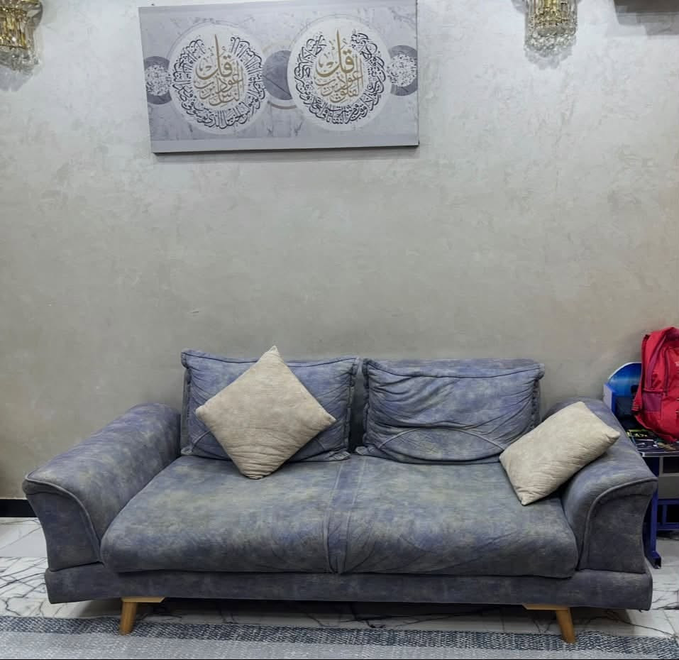 سلام عليكم
تخم للبيع
١٠ مقاعد 
السعر ٦٠٠ و بيه مجال
مكان بغداد الطوبجي
التواصل على الرقم 
***********
