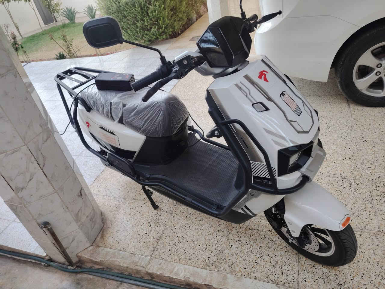 هيوشا مدرع 2026 جديد صارله اسبوع من اخذته بالكارتون ويا الجنطه مالته تنشد علي جديده 6 بطاريات السعر 900 وبي مجال بسيط للاستفسار (***********)
