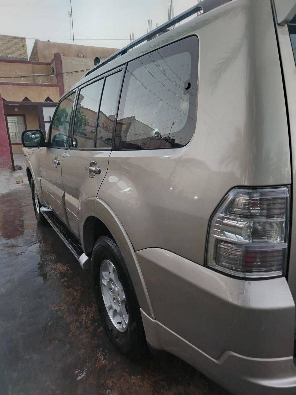 بايجيرو 2008 بدون مواصفات محرك 3000 مفتوح سابقاً بدي ودواخل كفاله بأسمي سنويه لغاية30 السعر 115 وبيها مجال
***********
