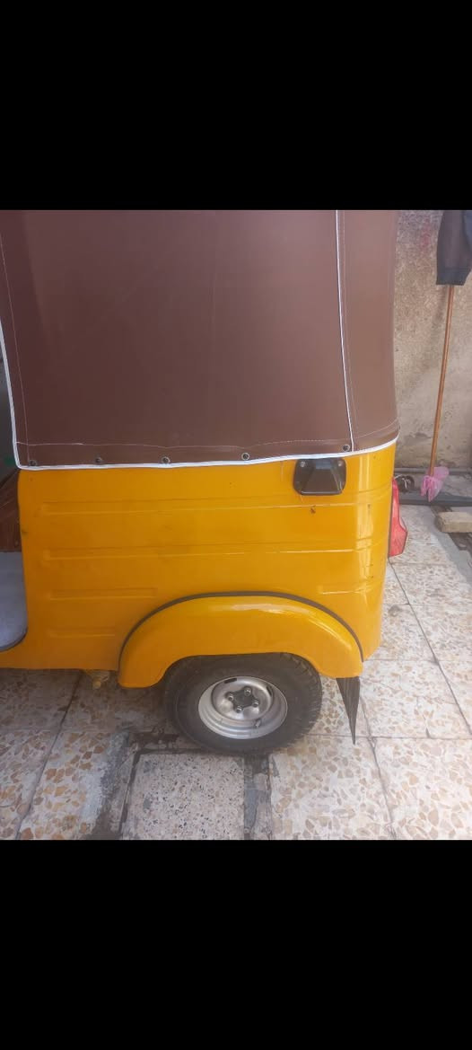 مكينه مال ٢٠ مكفوله تنقيص تبخير موديل ١٨ شهر ١٢رقم 
بس دوس مصبوغات 
***********
