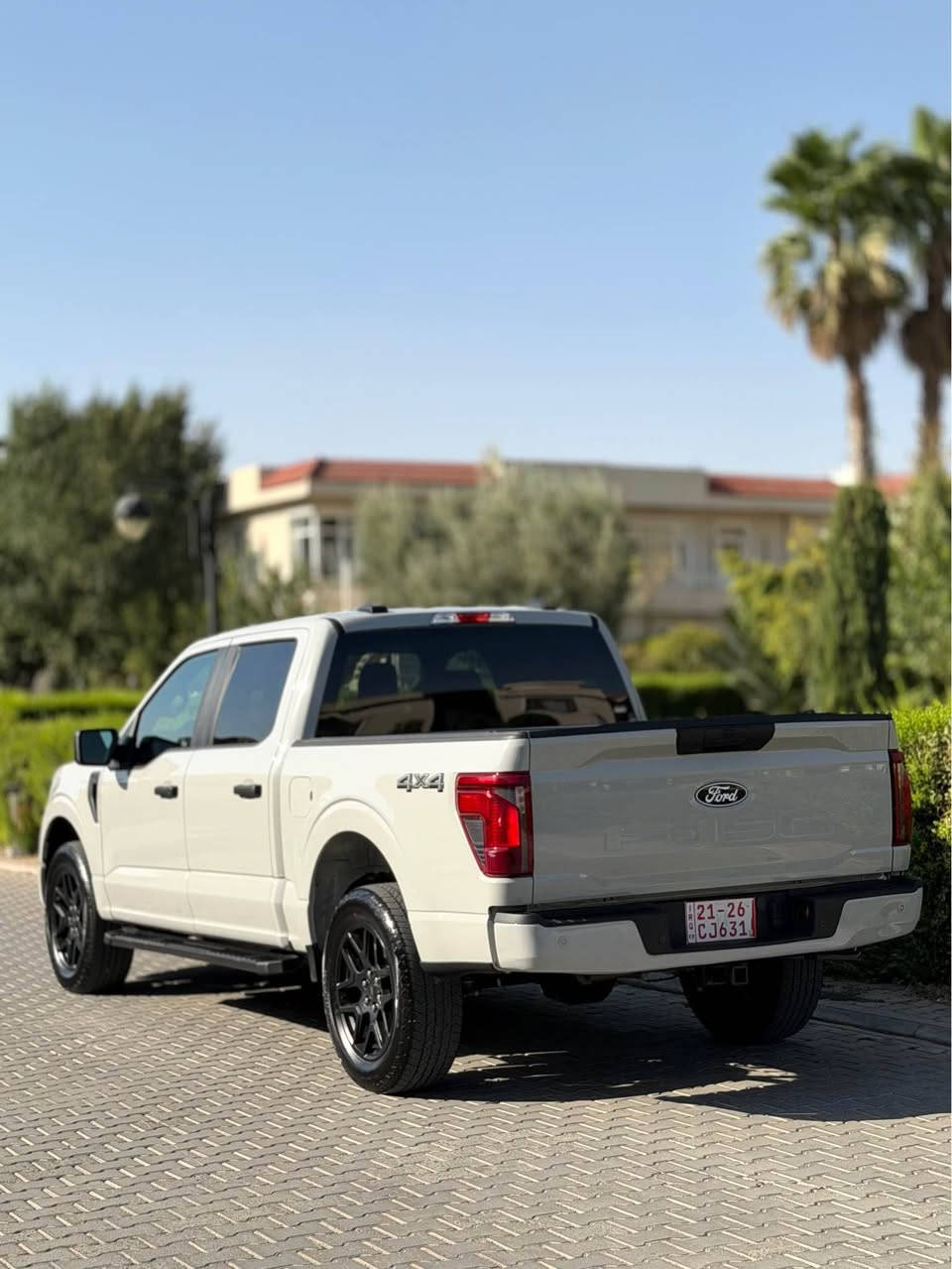 Ford  F-150 stx 2024
پەڵەیەک لە بۆنیت بۆیاخە  بێناو گرتن هەمو گیانی بە شەرت سەیارەکە زۆر تازەیە 
ماوە رۆشتن /٧میل 
سعر /٣١٤ مامەڵەیەکی زۆۆر کەم 
ژم/***********
ژم/*********** السليمانية, العراق
