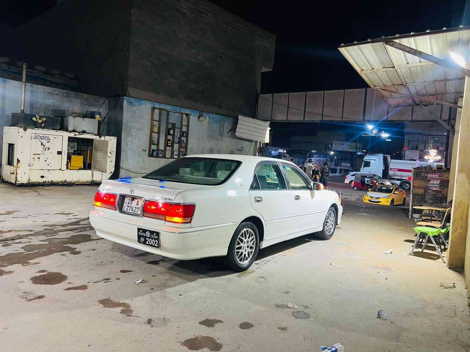 ملكه 2000 / 4 دكم حادث جاملغ خلفي وصبغ جماليه كير مكينه تبريد كفاله حداديه امامي خلفي شرط التحويل السعر 89 رقم الهاتف ***********
